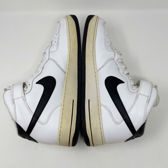 Nike Air Force 1 Mid ‘07 Sneakers - Picture 3 of 11